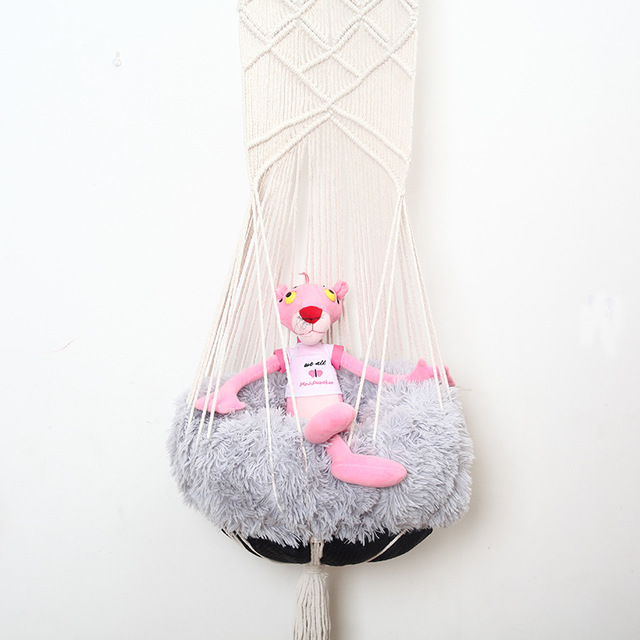 Lit pour animaux de compagnie Bohemian Cat Swing avec design en dentelle faite à la main